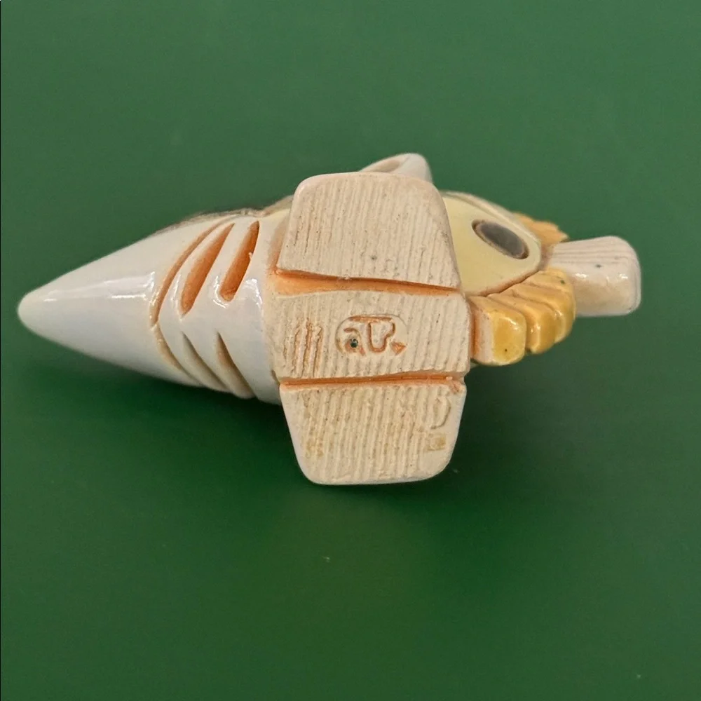 ARTISANIA RINCONADA Morish Idol Tropical Fish Figurine retired and signed 2.75”